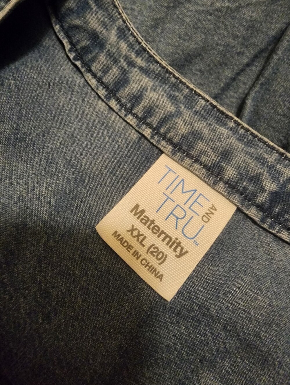 Sz XXL (20) Time and Tru Blue Denim Pintuck Tunic Maternity Top - Picture 2 of 5